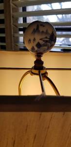 lot 28 image: Asian Blue and White Oriental Table Lamp