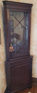 lot 60 image: Petite Mahogany Corner Display Cabinet