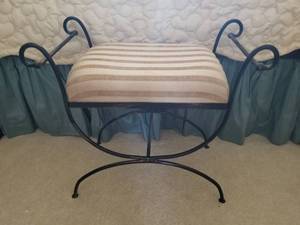 lot 77 image: Scrolled Metal Vanity Bench