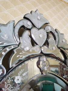 lot 78 image: Gorgeous Large Venetian Glass Wall Mirror