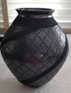 lot 90 image: Native American Blackware Vase Mata Ortiz by Master Potter ISRAEL SANDOVAL