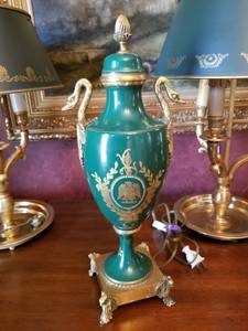 lot 117 image: Napoleon Chateau dAnet French Lidded Vessel