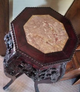 lot 123 image: Inlaid Octogan Oriental Rosewood Plant Stand