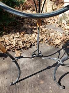lot 131 image: Basket Weave Top Iron Framed Side Table