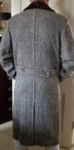 lot 169 image: Vintage Mens Herringbone Overcoat with Beaver Collar, Size Large