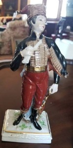 lot 199 image: Capodimonte Porcelain Soldier Figurines