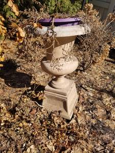 lot 135 image: Elegant Tiered Resin Garden Planter  PU in Eden Prairie
