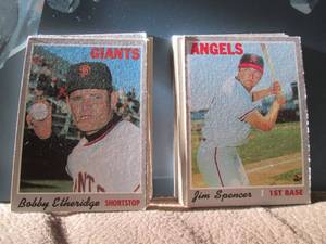 lot 2 image: (25) 1970 Topps Baseball Cards