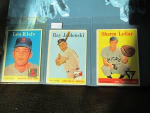 lot 5 image: (3) 1958 Topps Baseball Cards