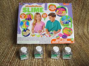 lot 229 image: Nickelodeon Slime, 4 pcs. Glitter ...