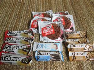 lot 293 image: Lot of Protien Bars & Cookies (2C...