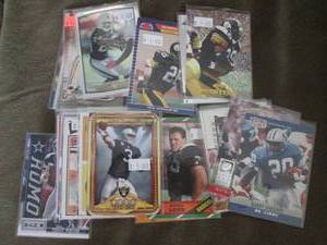 lot 8 image: (25) Football Star Cards