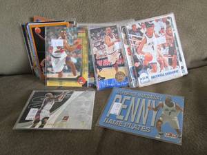 lot 15 image: (45) Anfernee Hardaway Cards