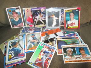 lot 22 image: (40) Baseball Star Cards