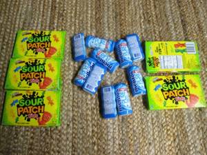lot 300 image: Menots Gum, & Sour Patch Kids 8C...