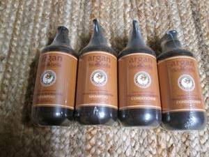 lot 174 image: Argan Dia Bella Argan Oil Nouurishi...