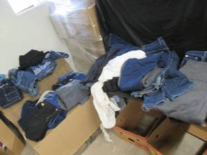 lot 192 image: Ladies Jeans, Overalls, & Shorts (S...