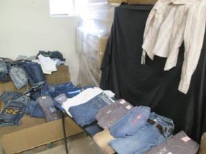 lot 198 image: Huge Lot of Girls Jeans, Shorts, an...
