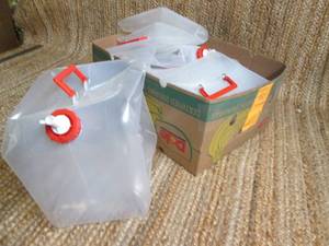 lot 311 image: 10 Pk. Of 5 Gallon CollapsibleReus...