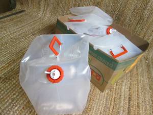 lot 314 image: 10 Pk. Of 5 Gallon CollapsibleReus...