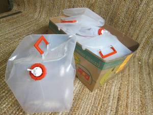 lot 315 image: 10 Pk. Of 5 Gallon CollapsibleReus...