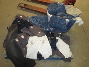 lot 376 image: Girls Clothing Lot See Photos