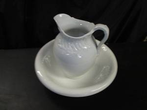 lot 403 image: Bowl & Ptcher PLT...