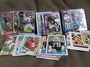 lot 64 image: (30) Football Star Cards