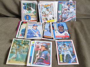 lot 74 image: (40) Ryne Sandberg Cards