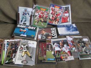 lot 80 image: (30) Football Star Cards