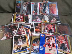 lot 83 image: (50) Scottie Pippen Cards