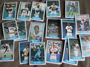 lot 132 image: 1982 Fleer Minnesota Twins Team Set