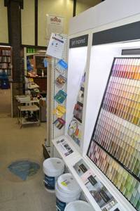 lot 13 image: Valspar Display