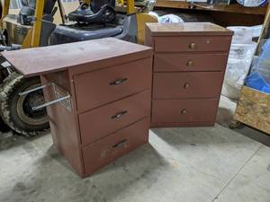 lot 80 image: (2) Storage Cabinets
