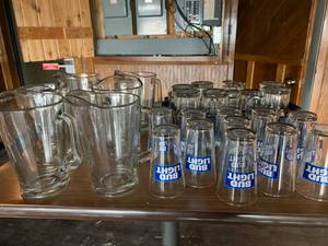 lot 24 image: Large Lot of Glassware
