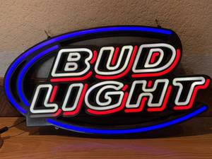 lot 30 image: Bud Light Bar Sign