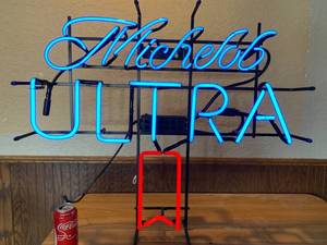 lot 48 image: Michelob Ultra Neon Sign