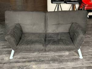 lot 14 image: Click Clack Sofa Couch
