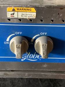 lot 113 image: Globe GHP36G Gas Hot Plate w 6 Burners