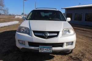 lot 5133 image: 2004 Acura MDX Touring AWD