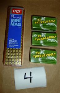 lot 4 image: 250 long rifle 22 caliber bullets C...