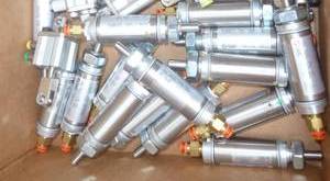 lot 24 image: 30 new SMC cylinders  - SMC NCMB075...