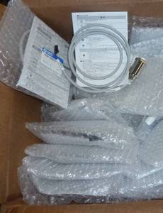 lot 25 image: 12 new PSE560 SMC Pressure Sensor s...
