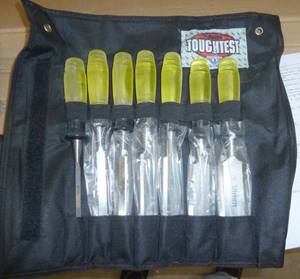 lot 86 image: two chisel sets...