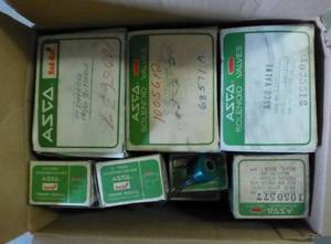 lot 100 image: 4 new old stock asco solenoid valve...