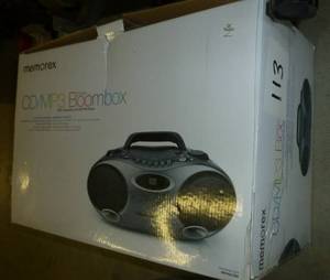 lot 113 image: Portable radio, cassette and CD pla...