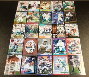 lot 36 image: Hall of Fame Quarterback Football Card Lot  100 Cards