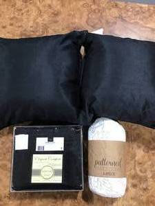 lot 5 image: Lot of Full Sized Sheets Duvet Cover and Decorative Bedroom Pillows