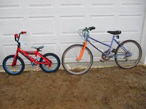 lot 13 image: 2 Bikes