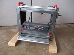 lot 8 image: Craftsman Planer